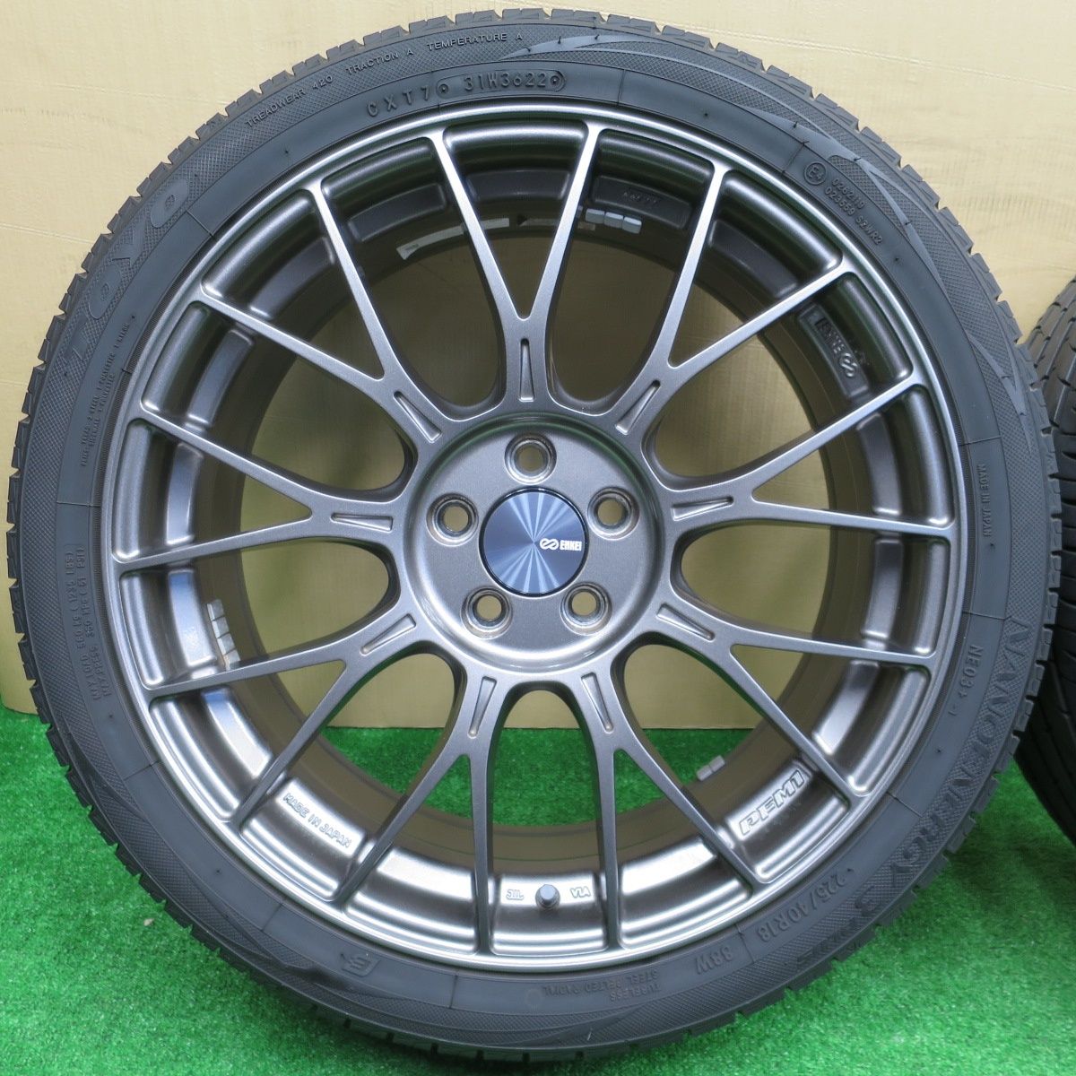 バリ溝 22年 キレイ 9 5分 プリウス 86 BRZ 等 ENKEI PFM 1 225 40 R 18 トーヨー ナノエナジー3 プラス 18インチ エンケイ PCD 100 5 H ノ