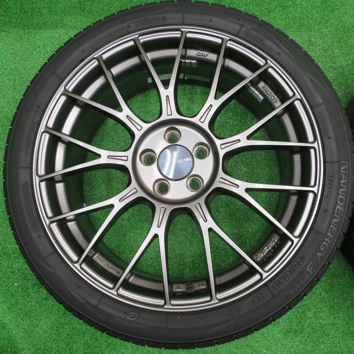  バリ溝 22年 キレイ 9 5分 プリウス 86 BRZ 等 ENKEI PFM 1 225 40 R 18 トーヨー ナノエナジー3 プラス 18インチ エンケイ PCD 100 5 H ノ 18インチ タイヤ ホイールセット