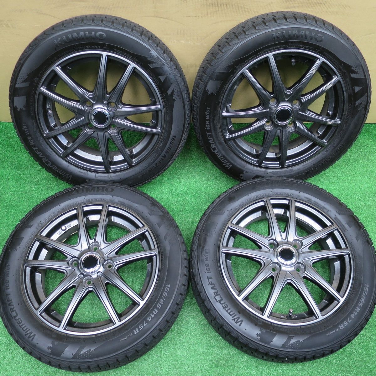 バリ溝！22年！キレイ！9.5分☆スタッドレス 155/65R14 クムホ