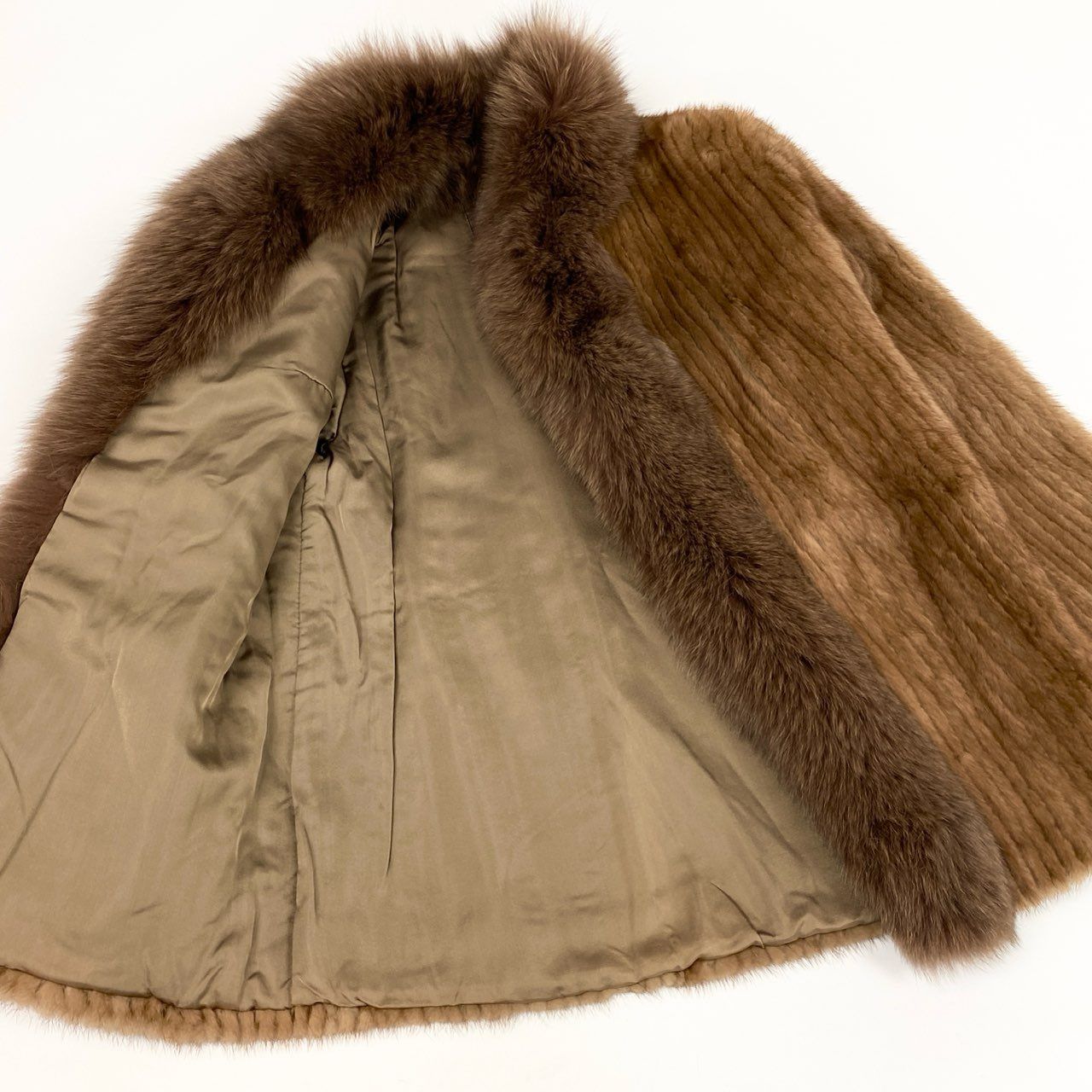 美品　サガミンク　パステルミンク　ファーコート　2XL　ランタンスリーブ　本毛皮 美品 サガミンク パステルミンク ファーコート 2XL ランタンスリーブ