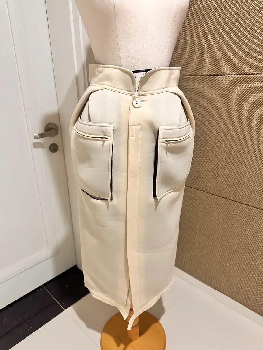 メゾンマルジェラ 白ラベル スカート