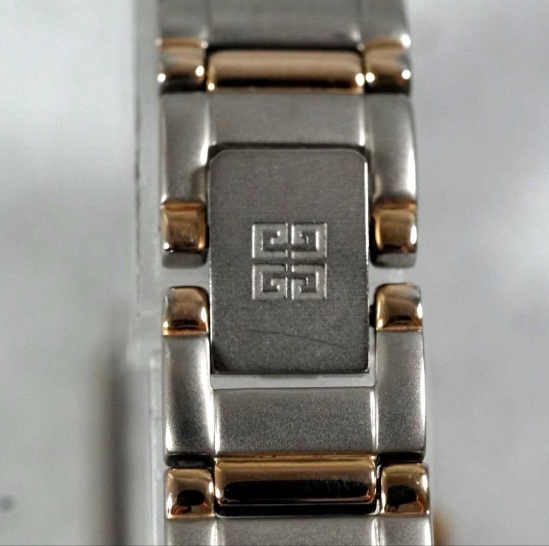 稼働品☆新品電池　GIVENCHYジバンシー　スクエア　ローマ文字　レディース 新品電池稼働 美品 GIVENCHY ジバンシー 12Pダイヤ シェル文字盤