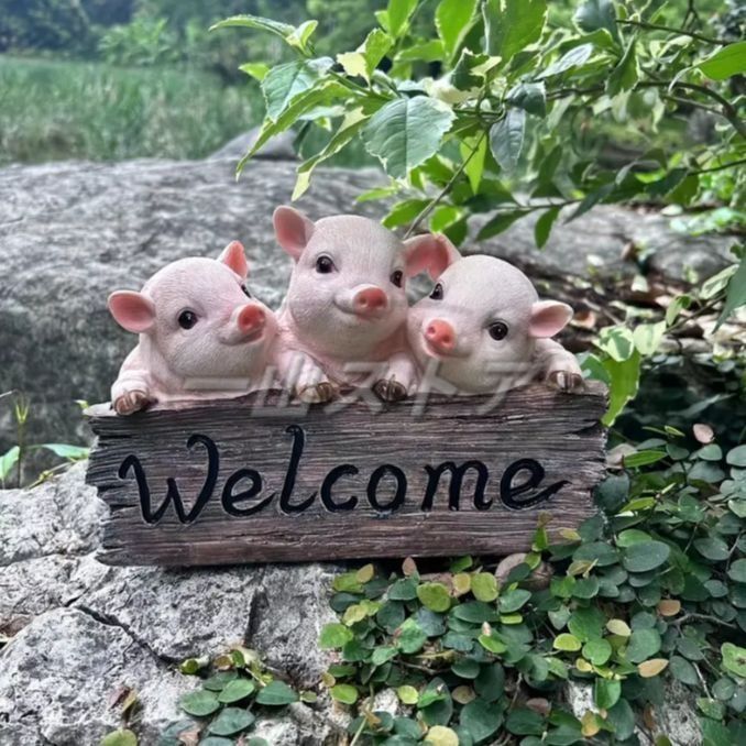 ウェルカムサイン 豚 置物 オブジェ 3匹の子ブタ 動物 可愛い