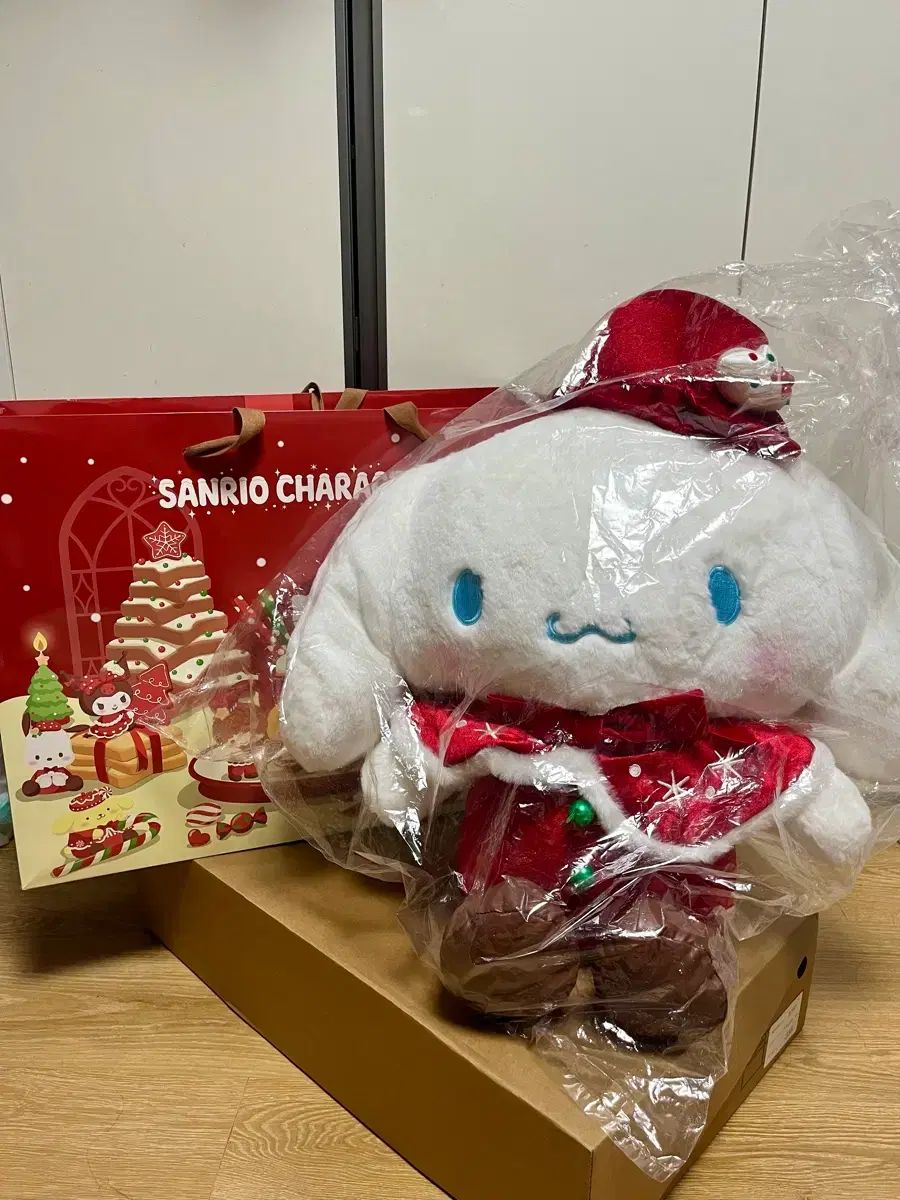 サンリオ スイートホリデー ポップアップ モデル 大型 シナモロール ぬいぐるみ