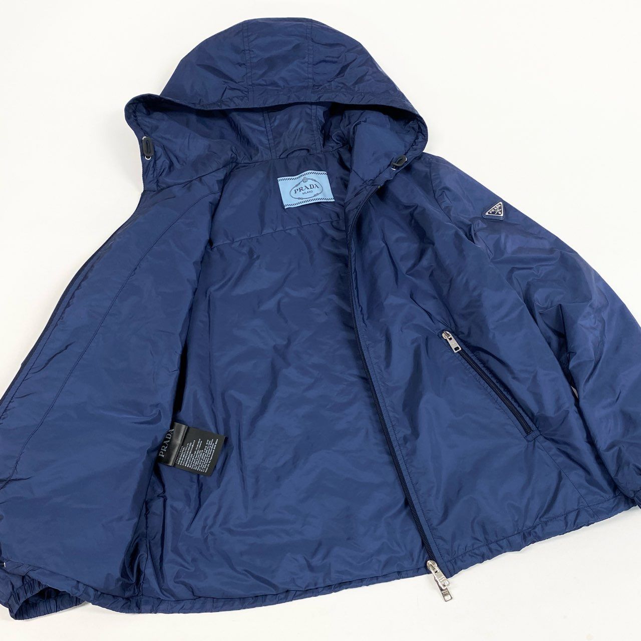 30l14 PRADA プラダ Re-Nylon フーデッドジップジャケット 三角