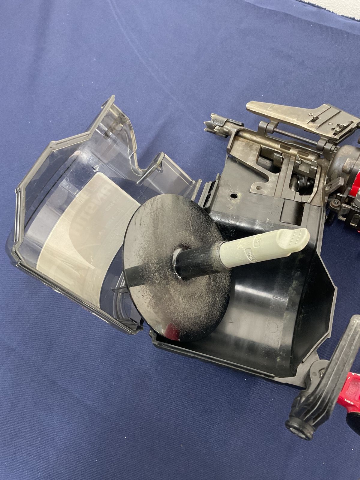 高圧エア釘打ち機