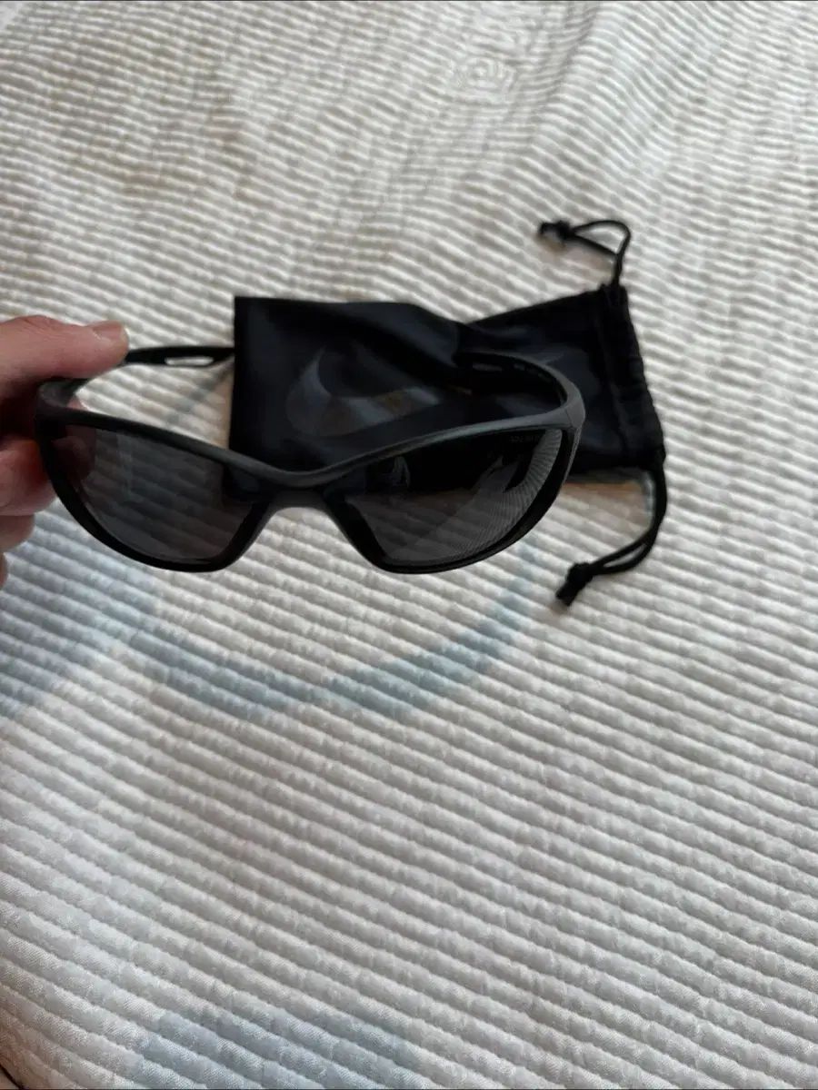 ナイキ ジョーン サングラス ブラック