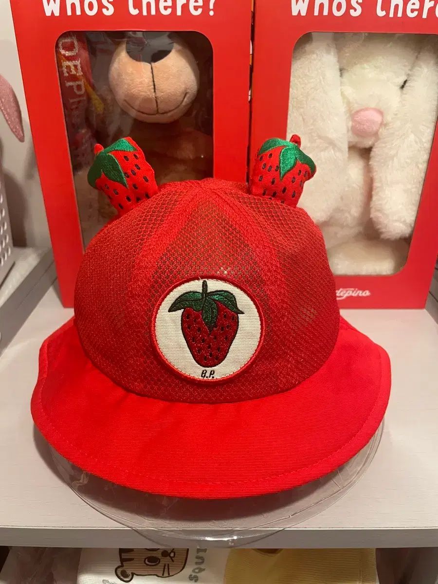ベベデピノ いちご ベースボールキャップ