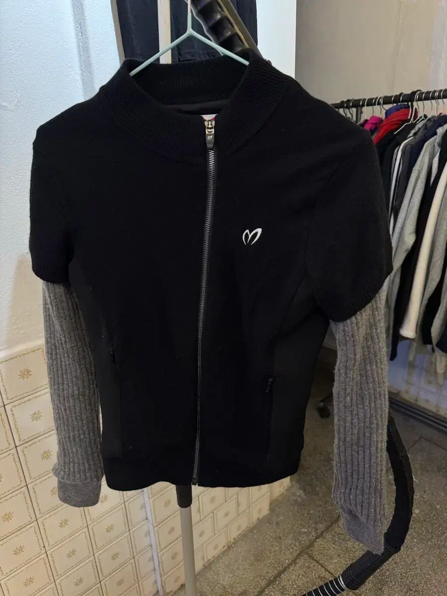 マスターバニーエディション レディース ゴルフ カシミア 防風 ジップアップ 85 xs