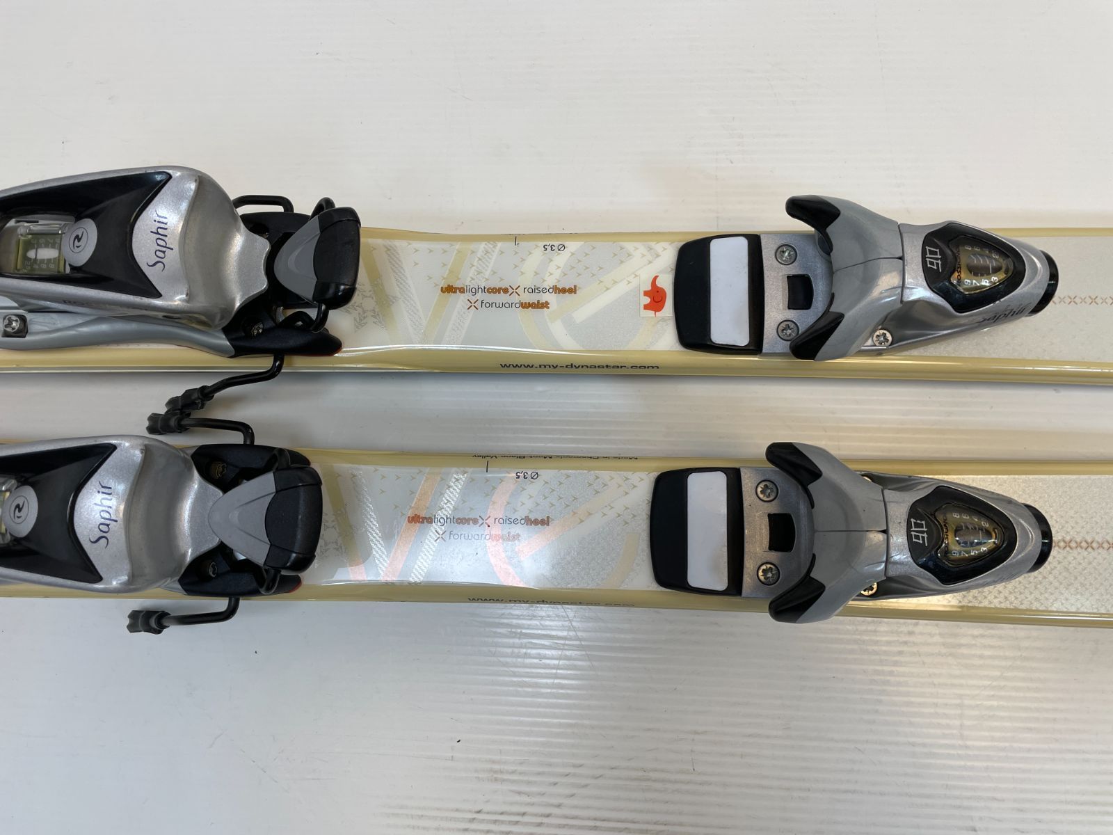 ◇ スキー Dynastar exclusive 8 148 cm + Saphir カービングスキー