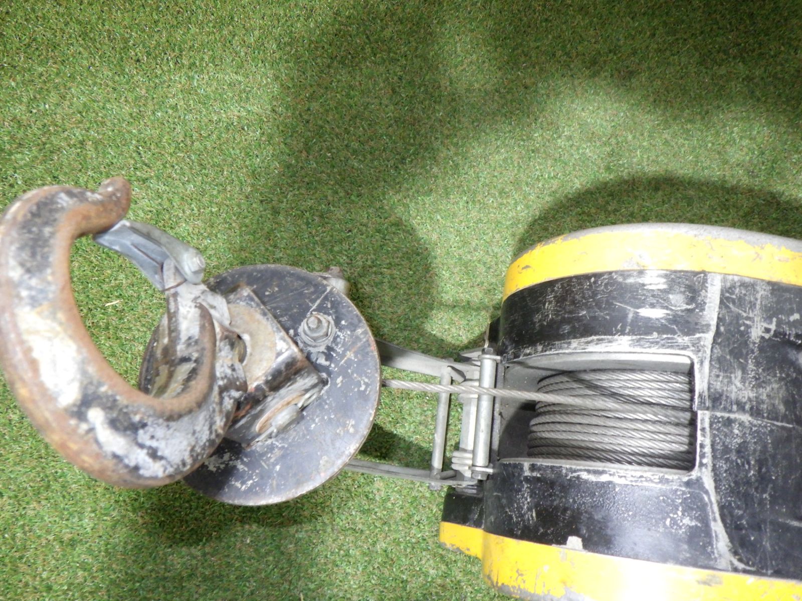  リョービ ウインチ WI 195 200 kg 本体のみ 簡易的 RYOBI 品 発送 その他 特殊工具