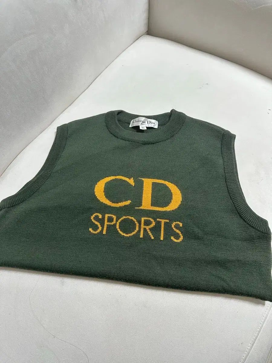 正規品 クリスチャン ディオール スポーツ ニット ベスト 95 - メルカリ 正規品 クリスチャン ディオール スポーツ ニット ベスト 95 - メルカリ