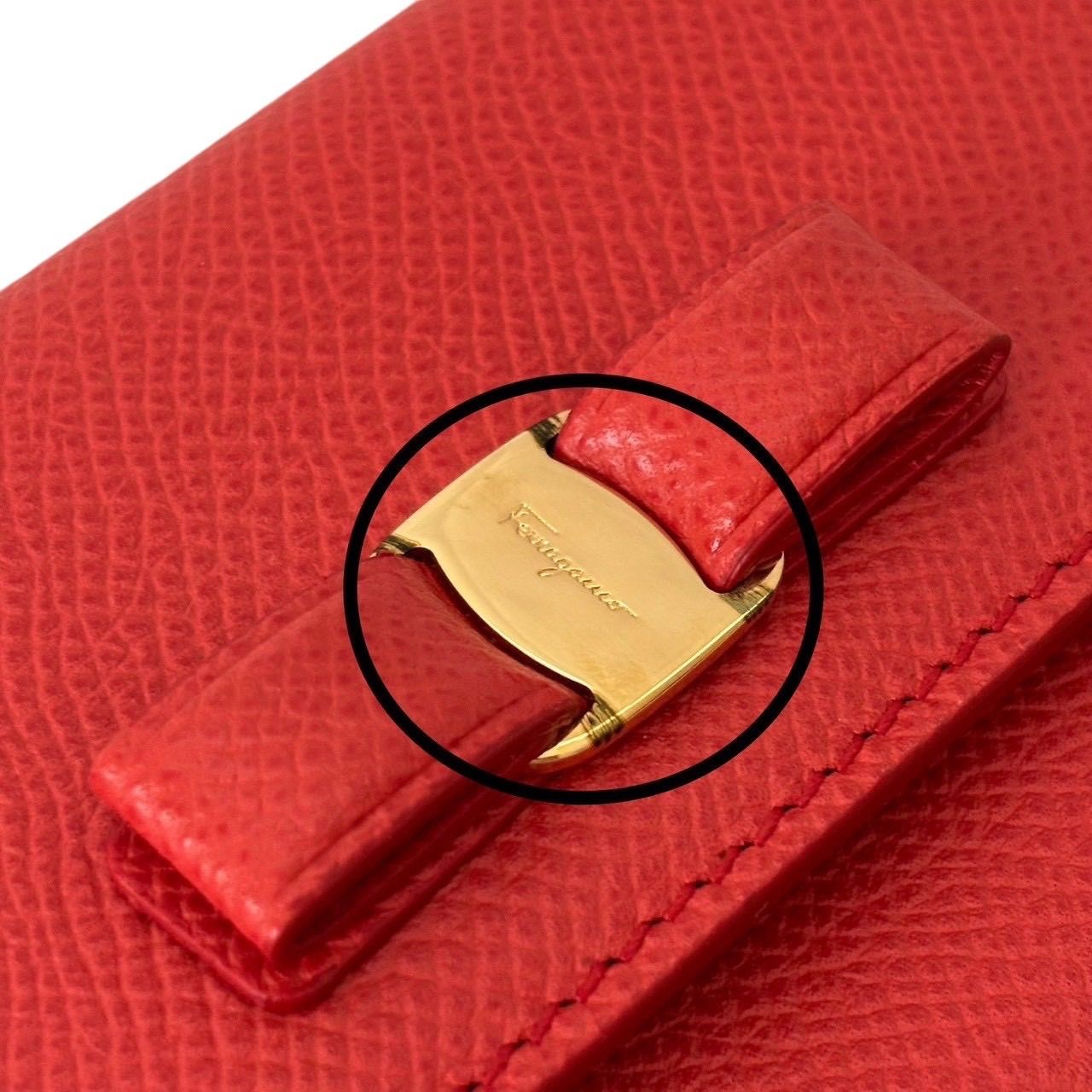 二つ折り コンパクト