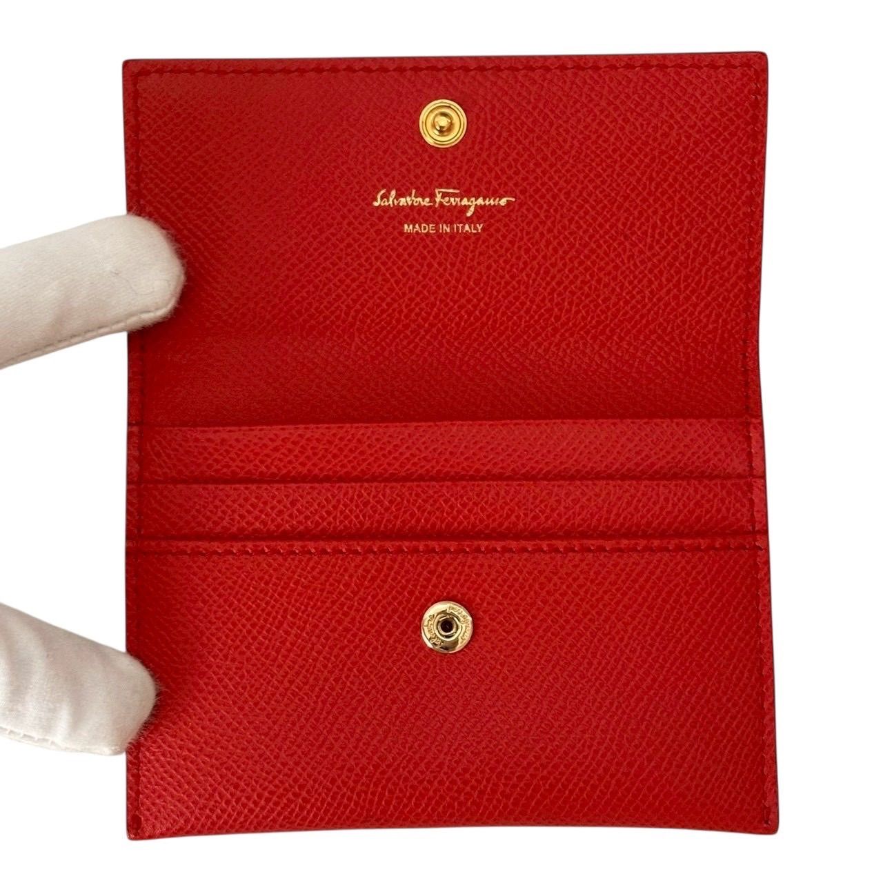  Salvatore Ferragamo サルヴァトーレフェラガモ カードケース パスケース 二つ折り コンパクト ヴァラリボン レザー レッド 名刺入れ 小物