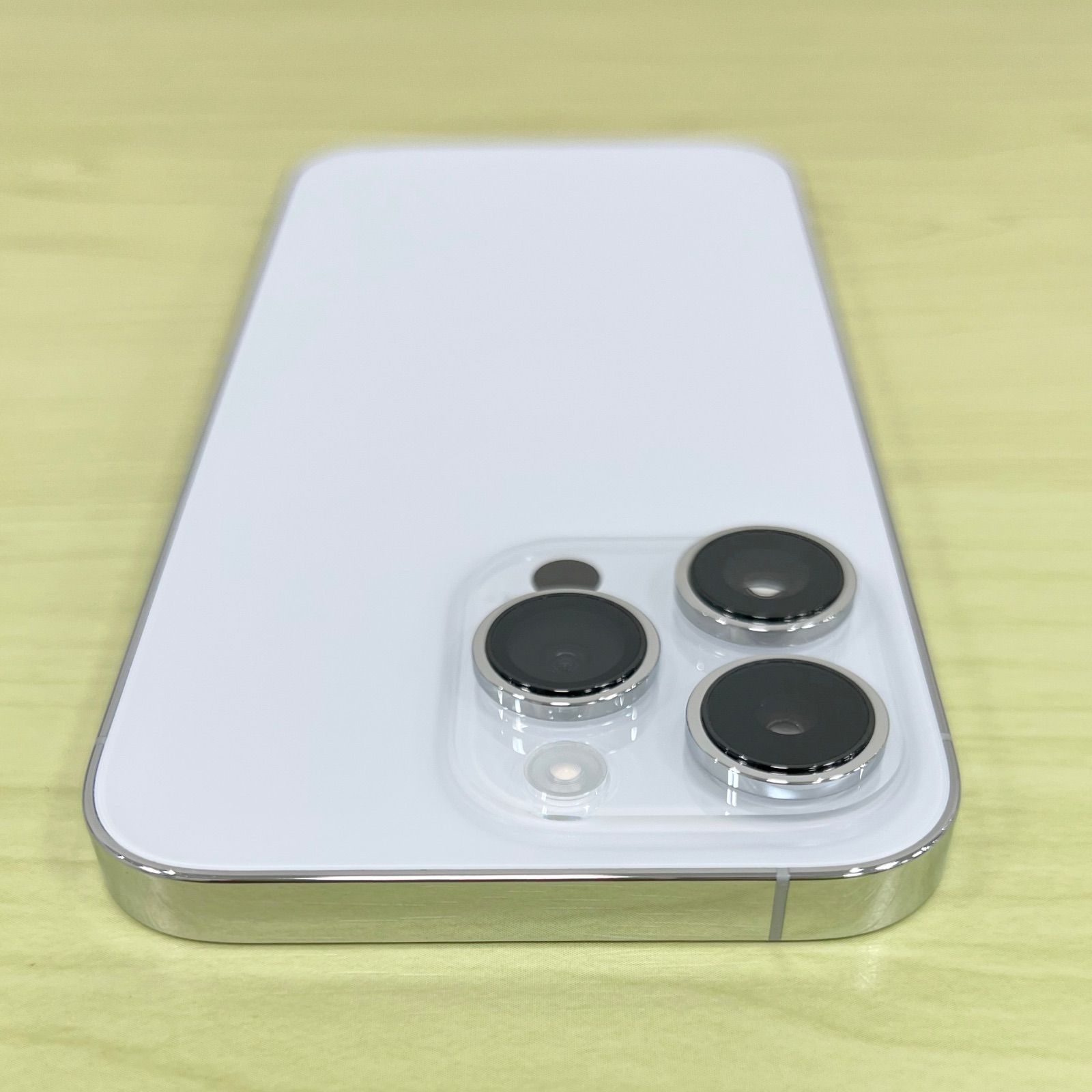 極美品】iPhone14Pro 1TB シルバー SIMフリー 21690 - メルカリ