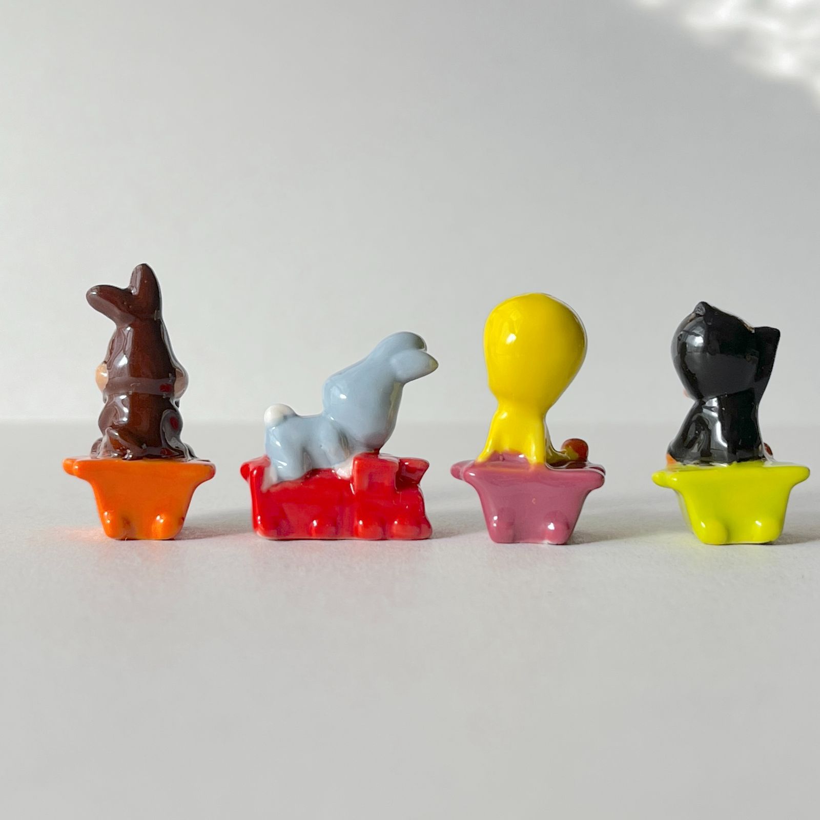 ルーニーテューンズ 陶器製フィギュア セット フェーブ　大量　消防士　トランプ アプローズ社 ルーニー・テューンズ ショータイム ソフビフィギュア