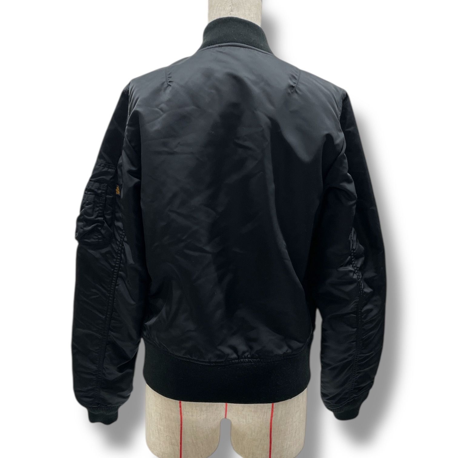 ALPHA INDUSTRIES アルファインダストリーズ MA-1 フライトジャケット