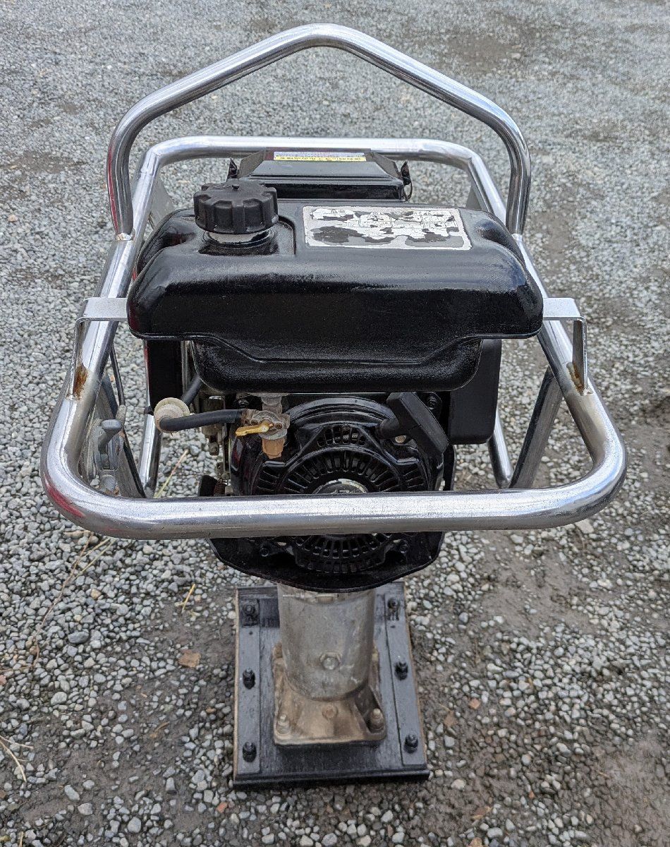 日立建機カミーノ 4サイクルエンジンタンピングランマーTV65DFW 日立建機カミーノ 4サイクルエンジンタンピングランマーTV65DFW 送料別