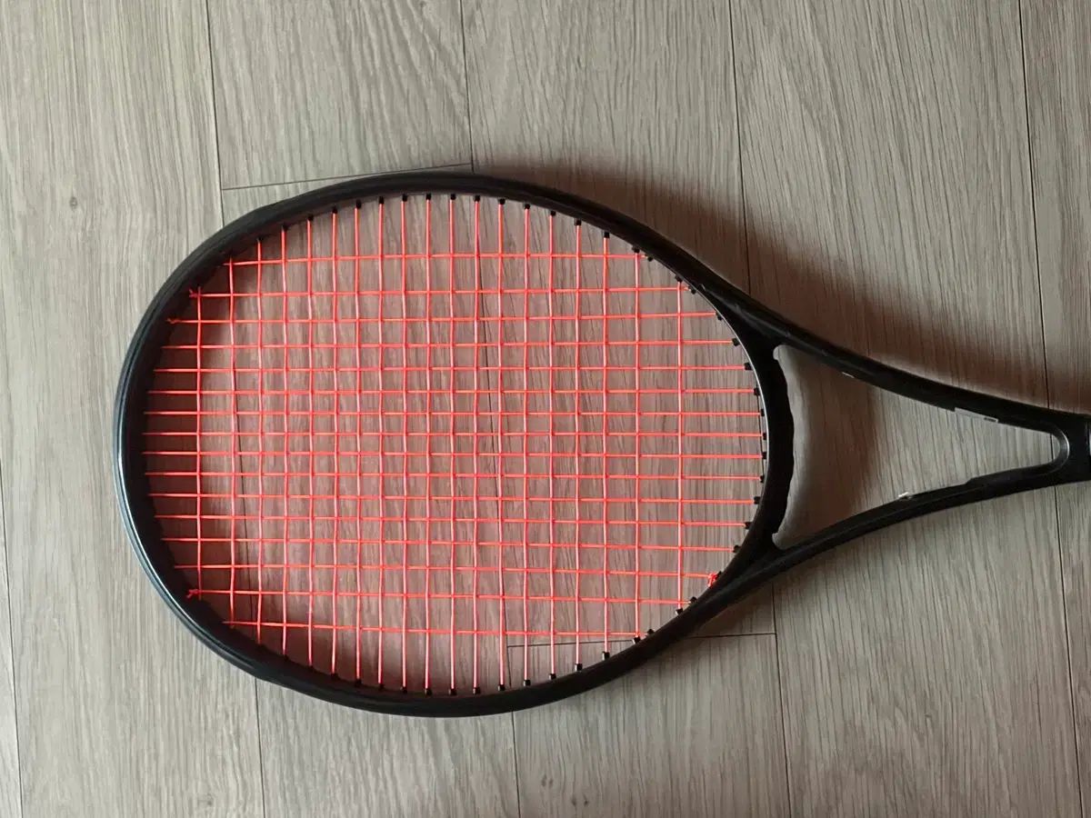 ウィルソン BLADE ノワール 100 ul 265 g 2グリップ