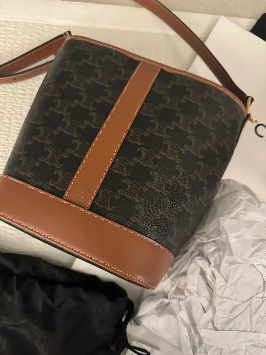 Celine セリーヌ バケットバッグ スモール ほぼ