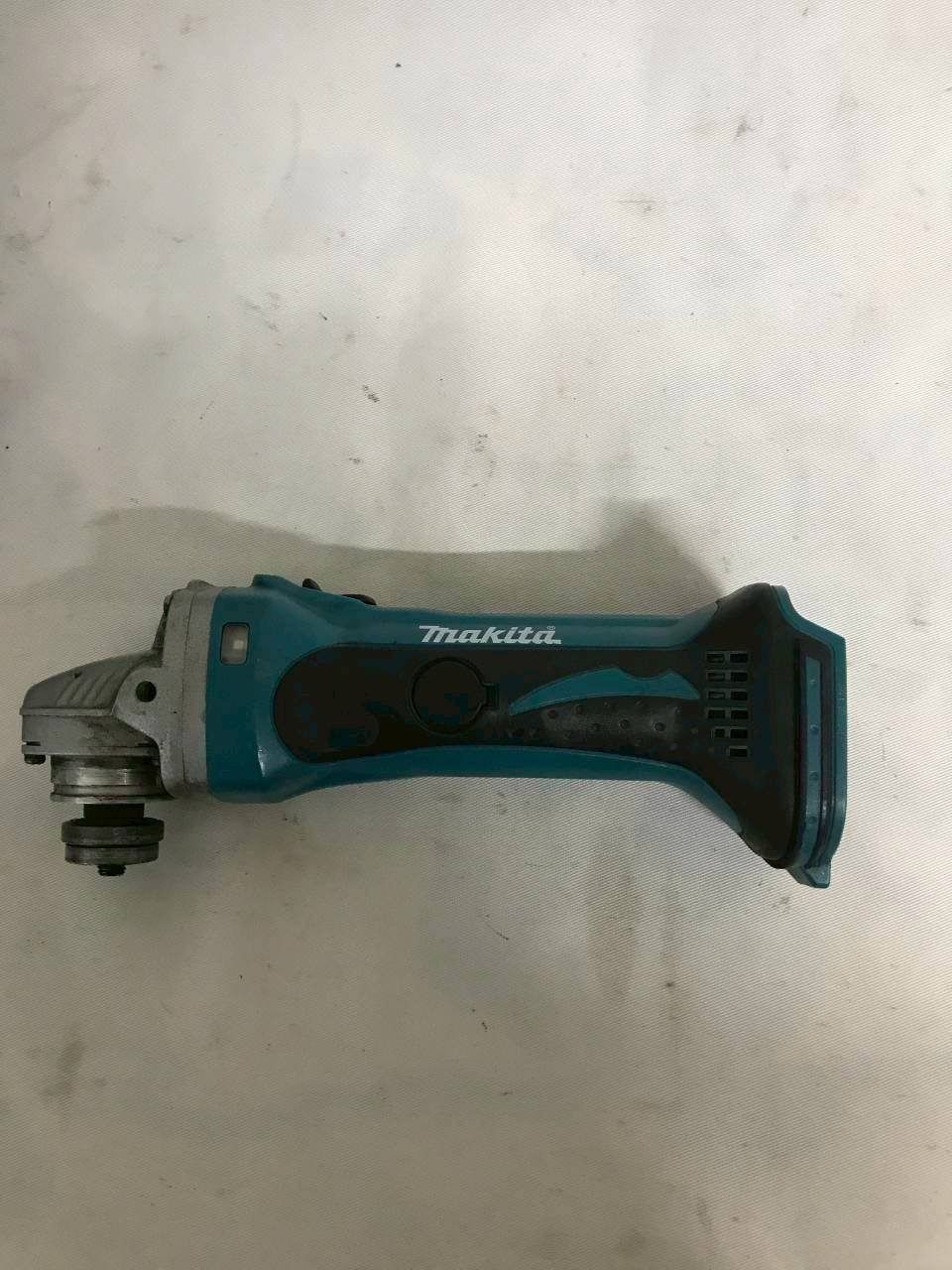 北見市発 マキタ makita 100 mm 充電式ディスクグラインダ GA 402 D 2011年製 緑