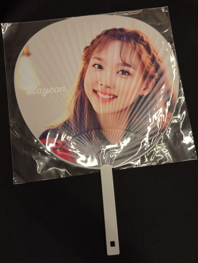 TWICE 2019 TWICELIGHTS IN JAPAN ナヨン うちわ LIGHTS - メルカリ