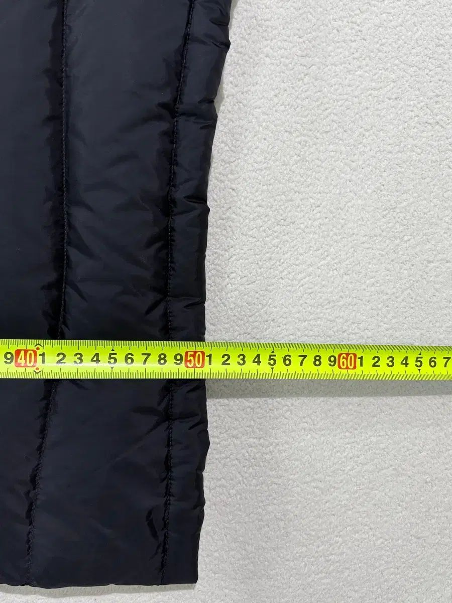 ダウン ベスト