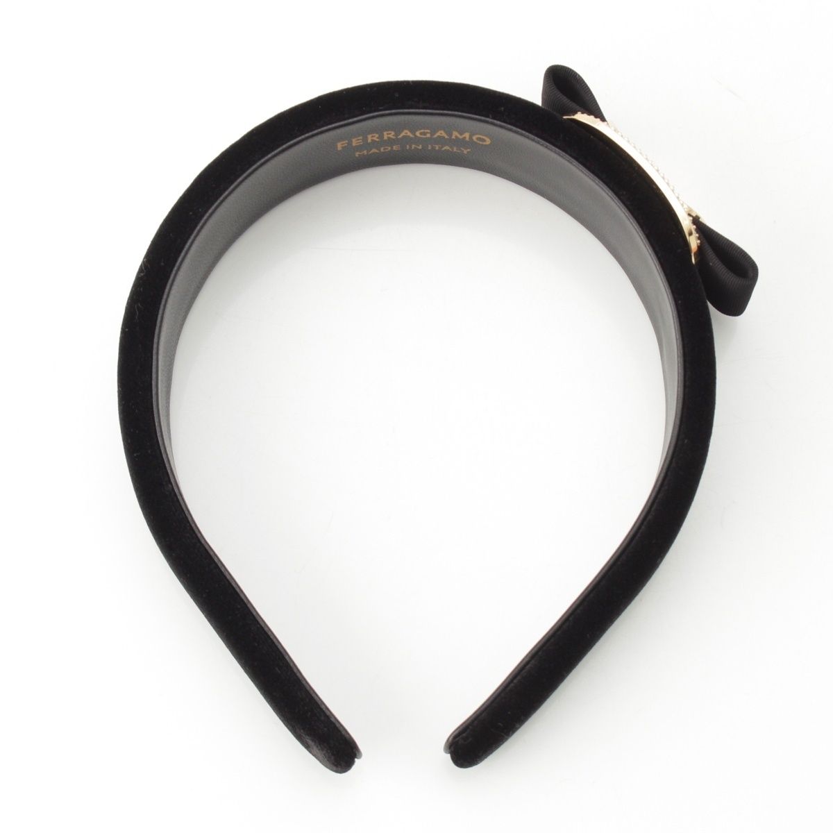 サルヴァトーレフェラガモ ヴァラ ベロア リボン ラインストーン