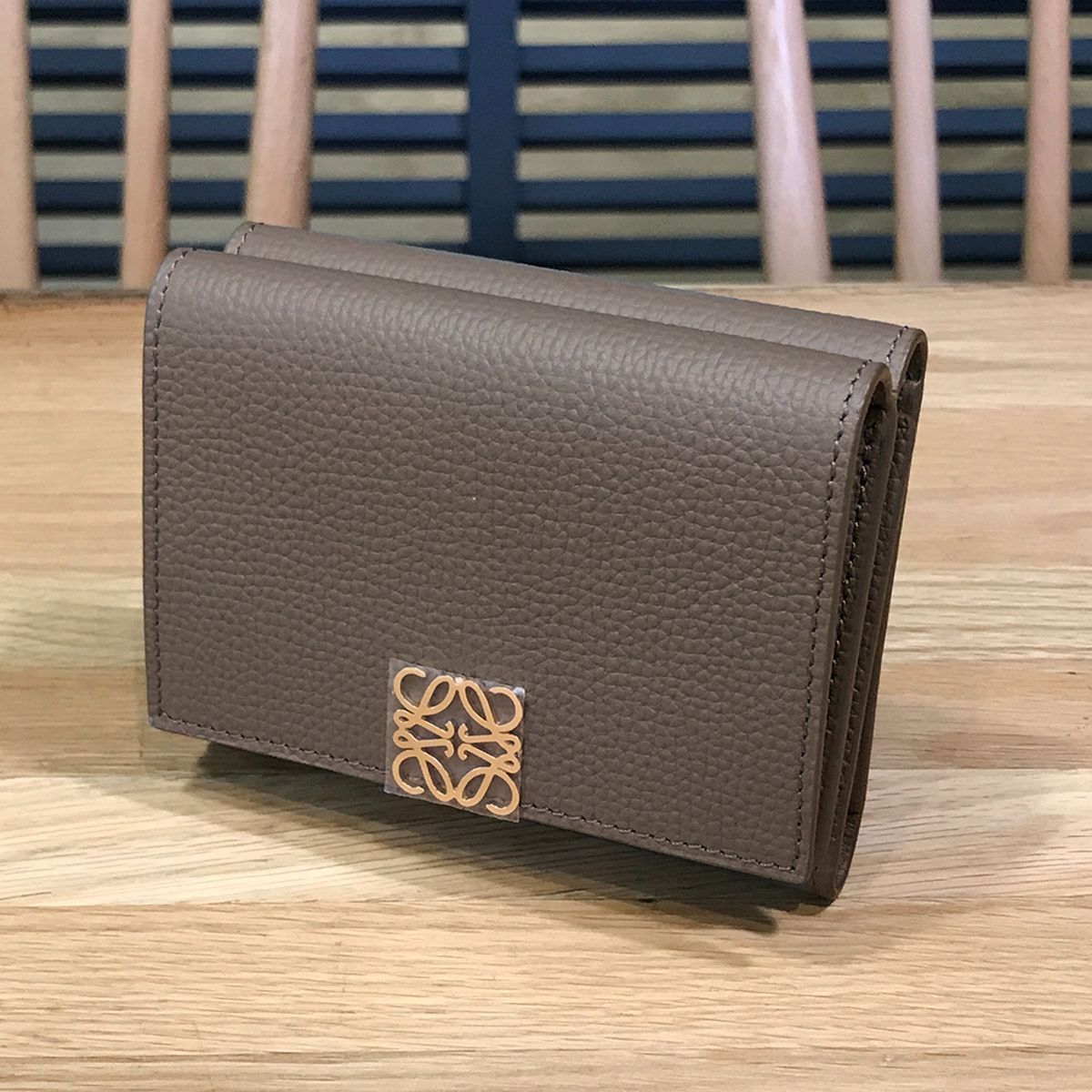 ロエベ トライフォールドウォレット 3つ折り財布 トープ 14783