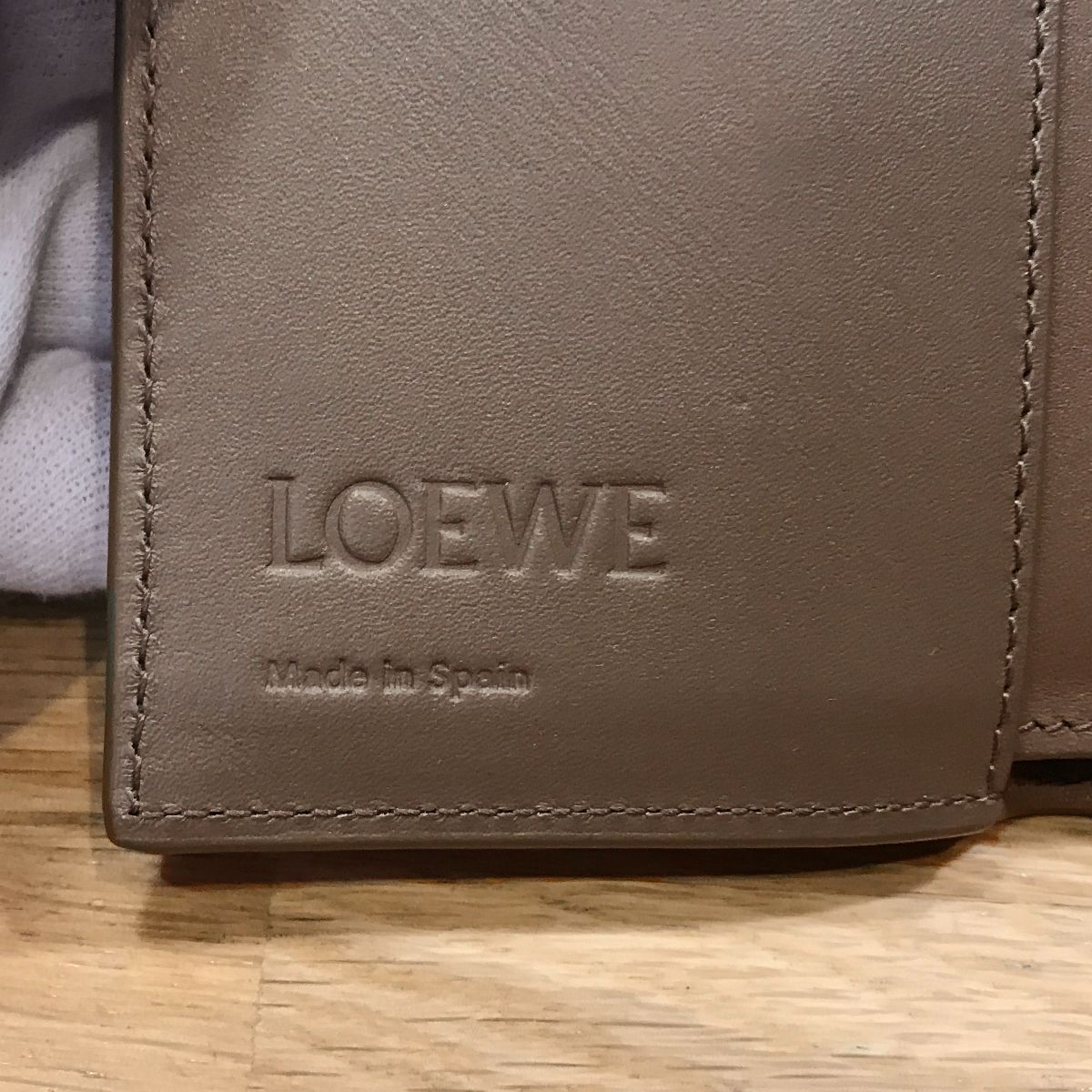 トライフォールドウォレット