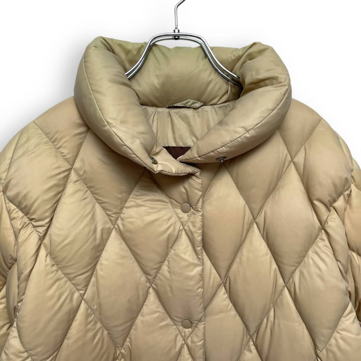 M25140/ MONCLER モンクレール ダイヤ キルティング ダウンジャケット