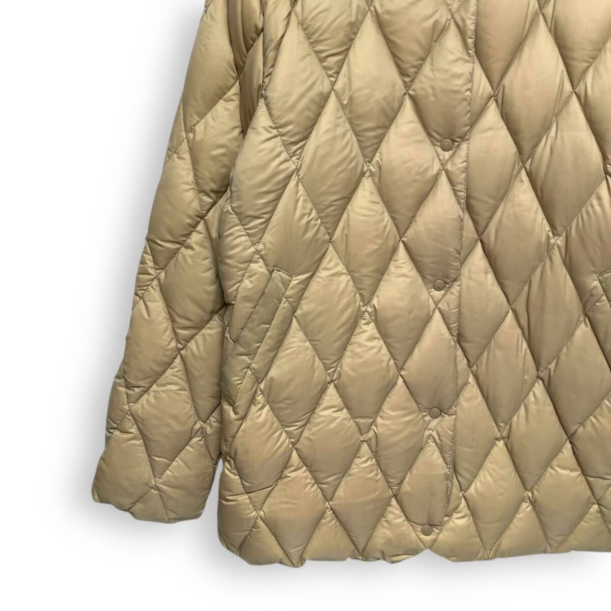 M25140/ MONCLER モンクレール ダイヤ キルティング ダウンジャケット