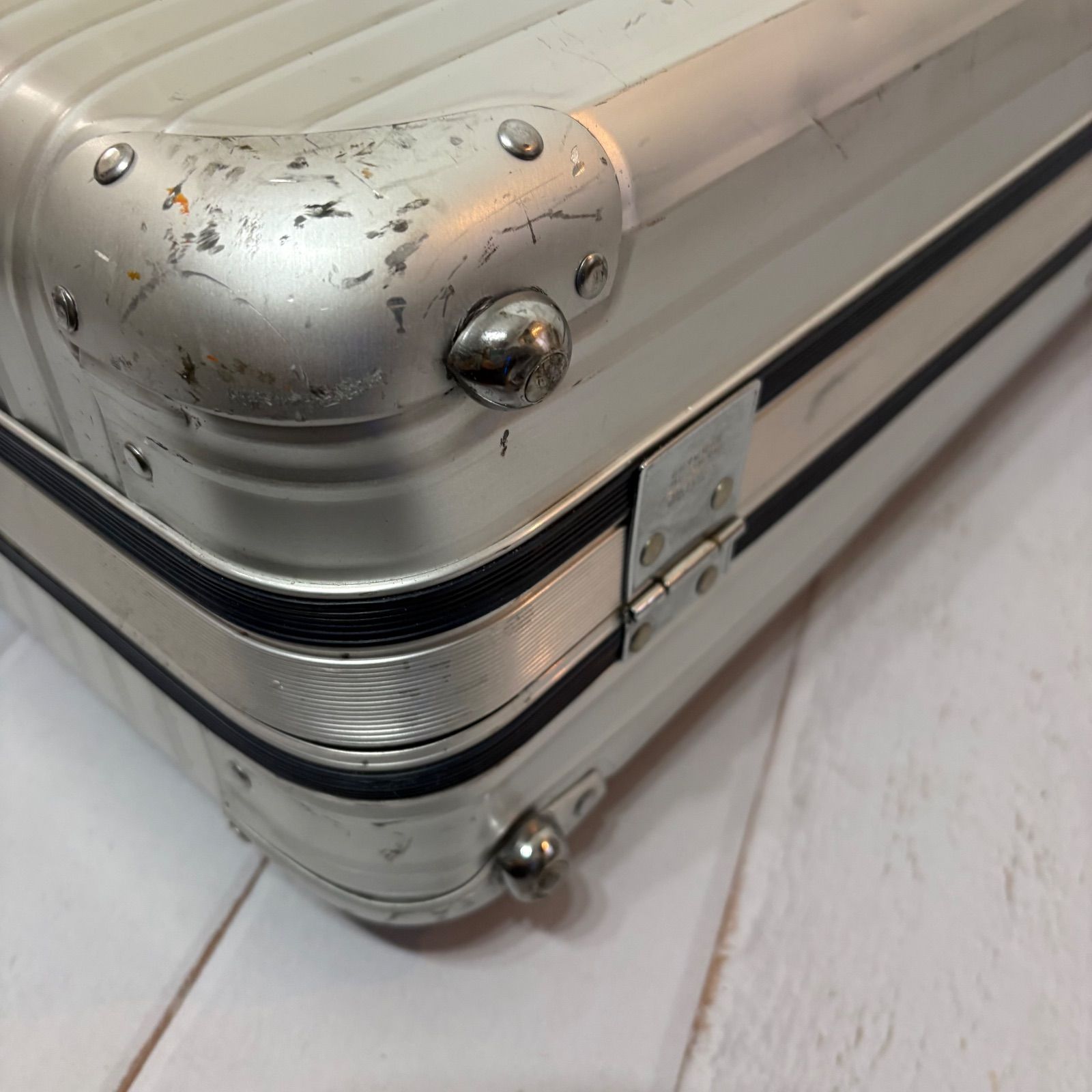 廃盤 希少 RIMOWA リモワ トパーズ シルバーインテグラル 2輪 スーツ 
