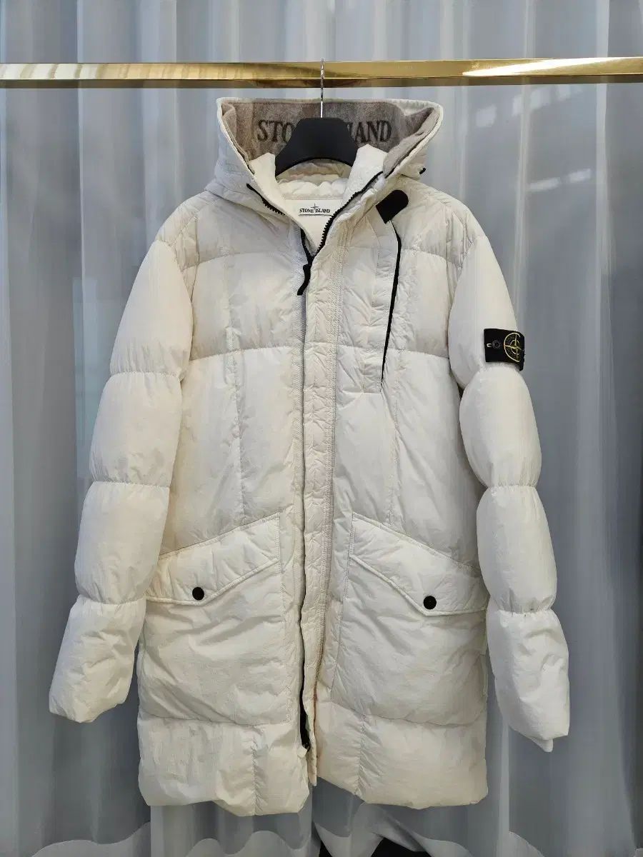 STONE ISLAND ストーンアイランド 白 ロング ダウン 105 サイズ - メルカリ