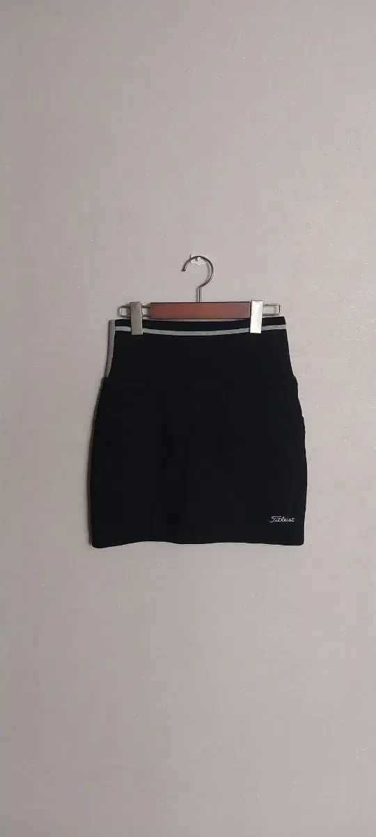 Titleist タイトリスト レディース ブラック ゴルフ ニットスカート セットではありません