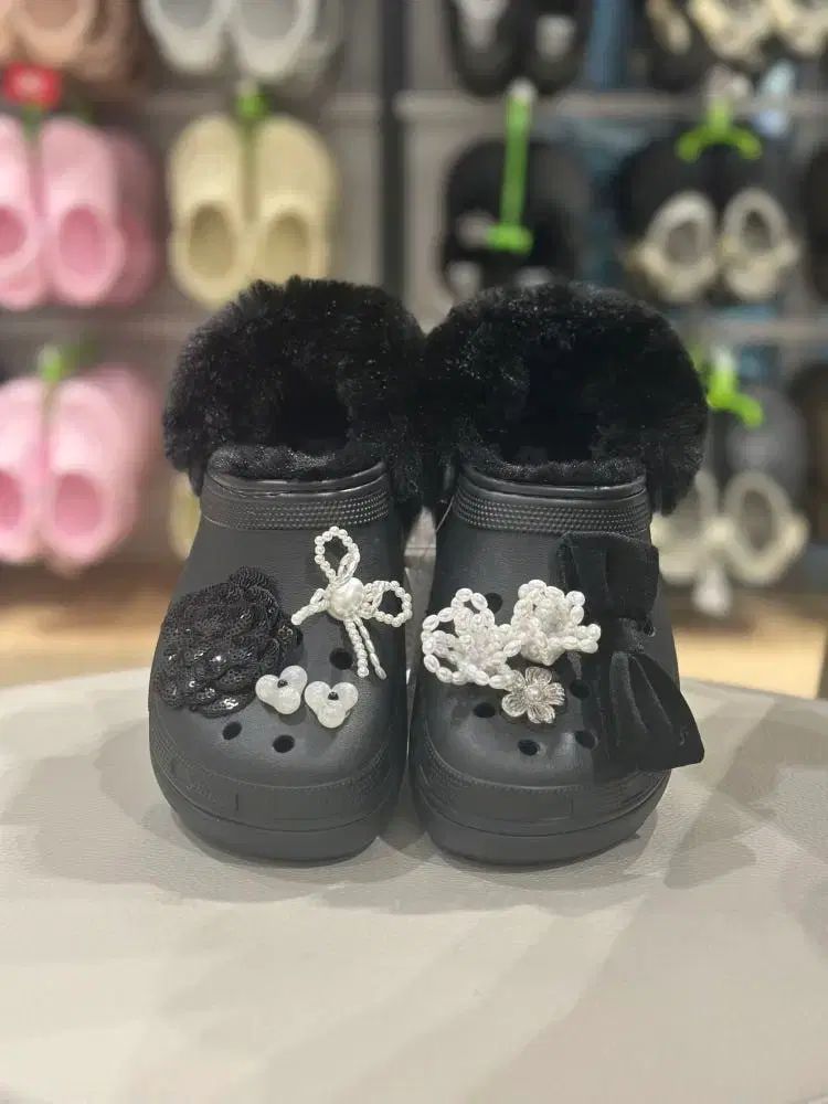 Crocs クロックス プラットフォーム ファー クロッグ ブラック W 7 240