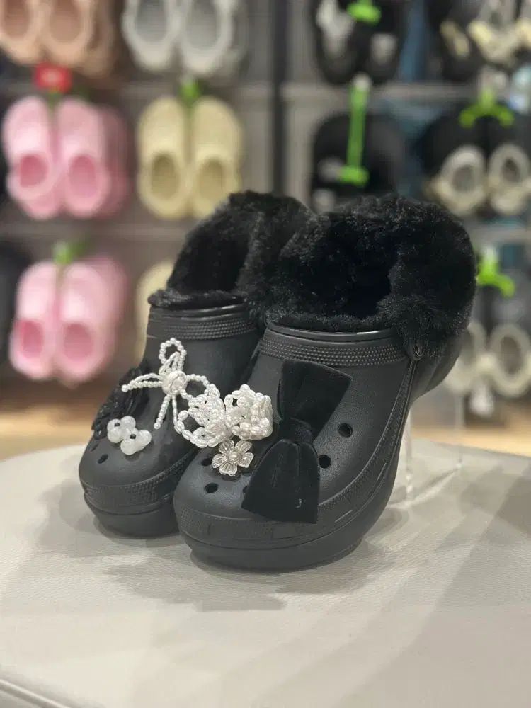 Crocs クロックス プラットフォーム ファー クロッグ ブラック W 7 240