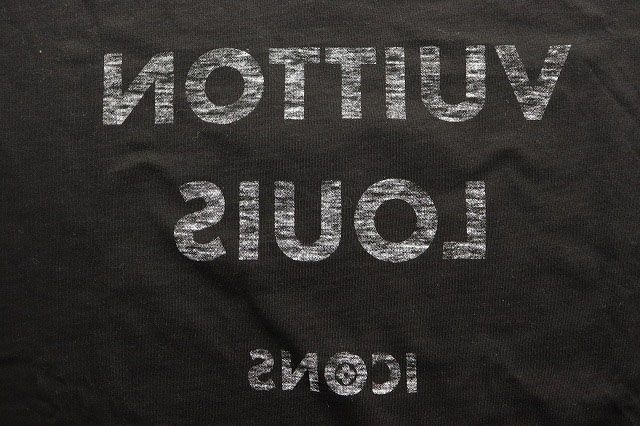 ルイヴィトン LOUIS VUITTON チェーン付き反転ロゴTシャツ M RW211W