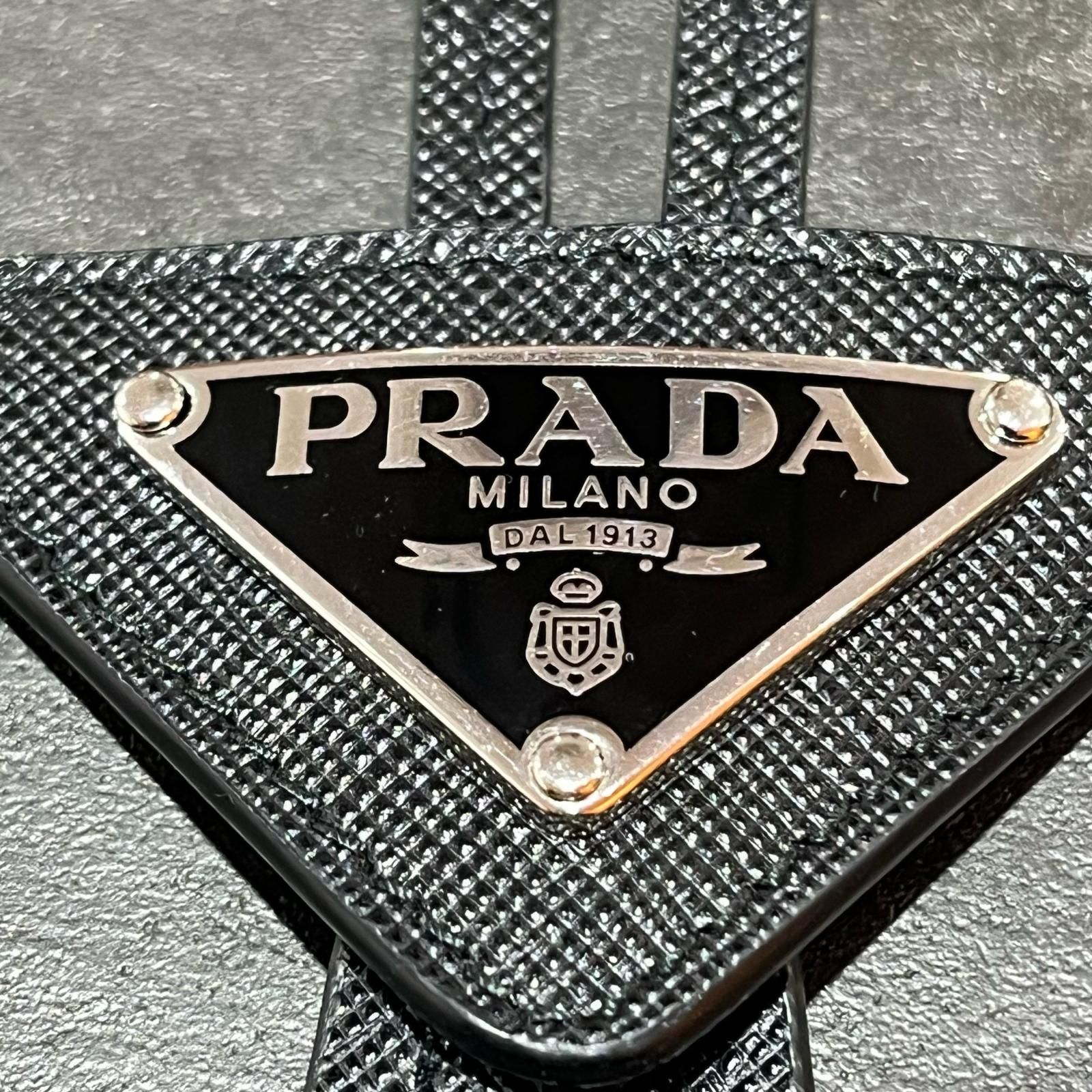 参考上代79200円 PRADA サフィアーノレザー ボロタイ ループタイ 
