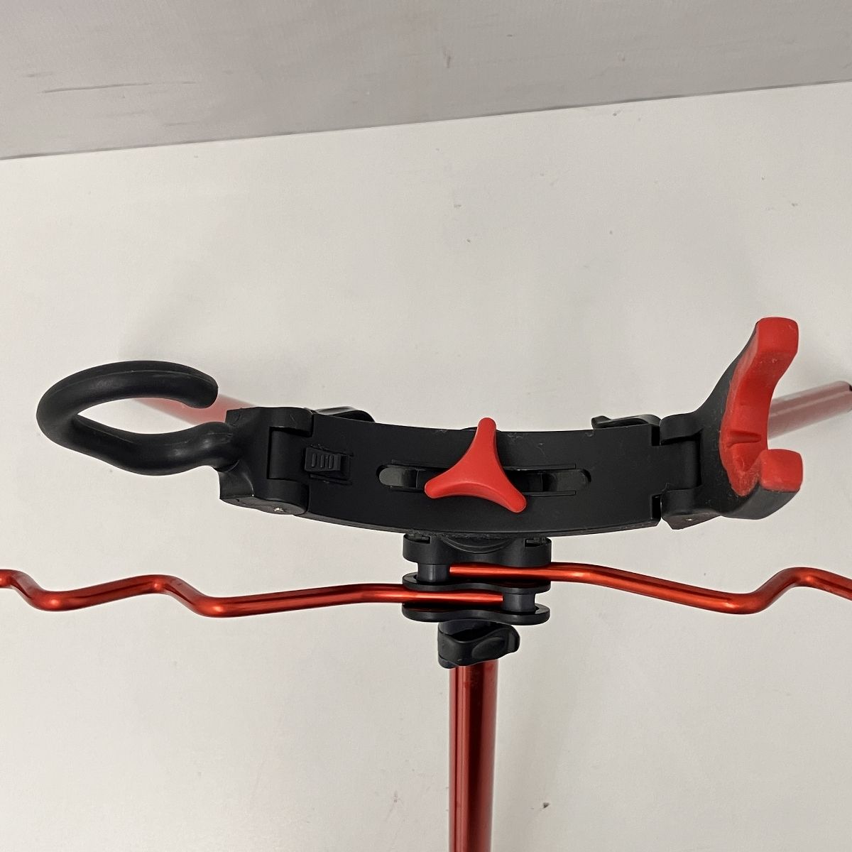 ダイワ マルチロッドスタンド MULTI ROD STAND 竿受 三脚