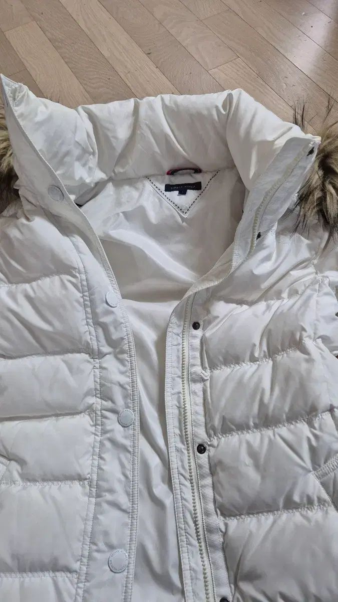 割引 トミーヒルフィガー 白 ダウンジャケット (S)