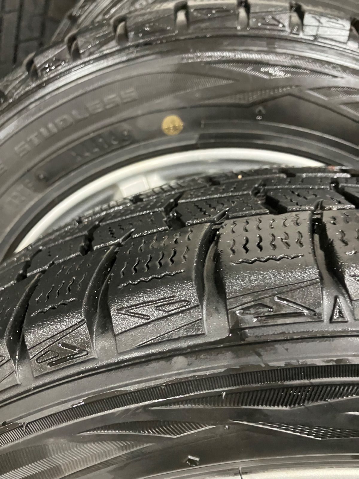 13 スタッドレス4本