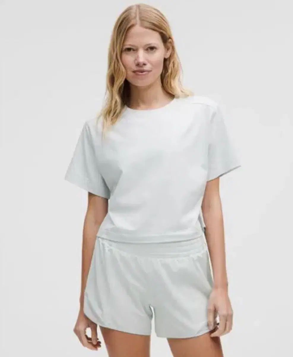 lululemon オール ユアーズ オーガニック コットン クロップド Tシャツ