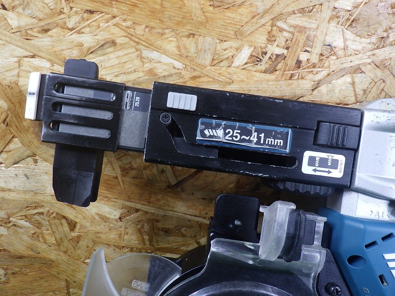 マキタ 18 V オートパックスクリュードライバー FR 451 D 本体のみ ボードのねじ止めに 充電式 電動工具 makita 品