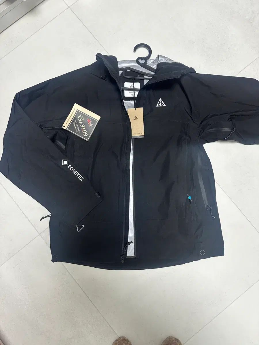 ナイキ ACG GORE-TEX ブラック ジャケット 海外 s サイズ