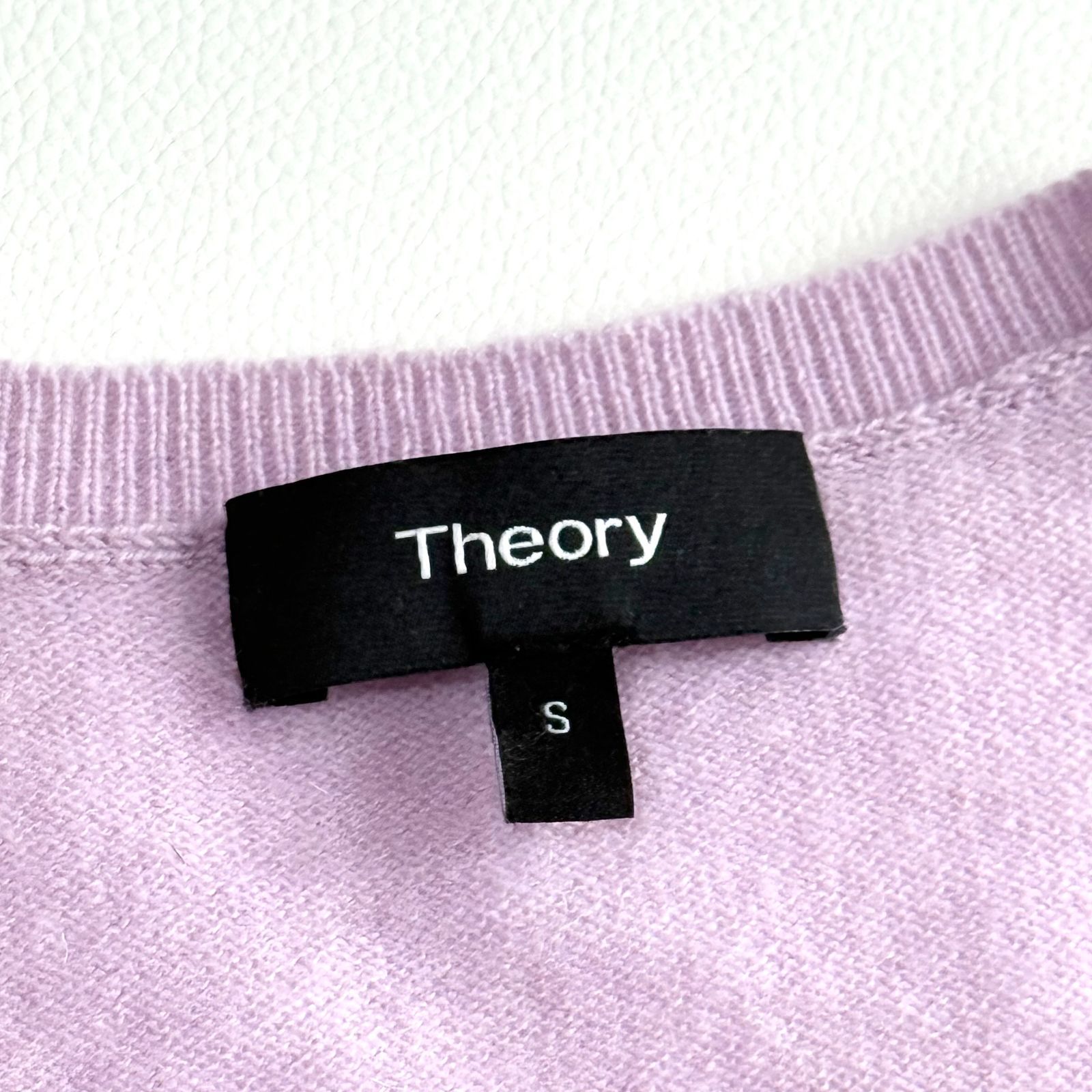 美品 Theory カシミヤ100% クルーネックニット S ラベンダー Theory セオリー カシミヤ100％ Vネックニット S ラベンダー - メルカリ
