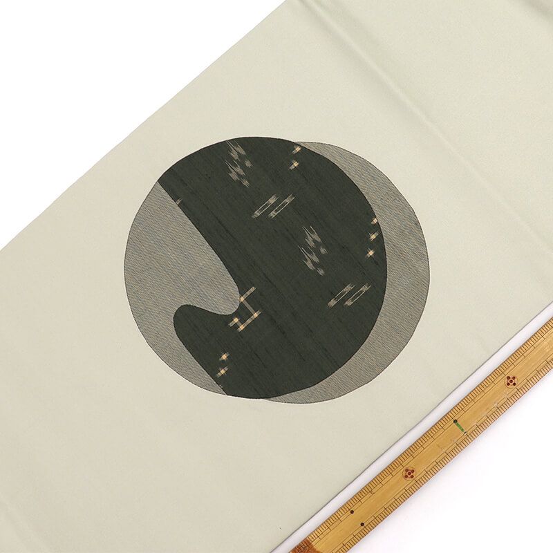 名古屋帯 正絹 九寸帯 お太鼓柄 薄緑 丸柄 切りバメ 長さ376 cm 幅31 和装 普段使い おしゃれ着向き 着物 仕立て上がり