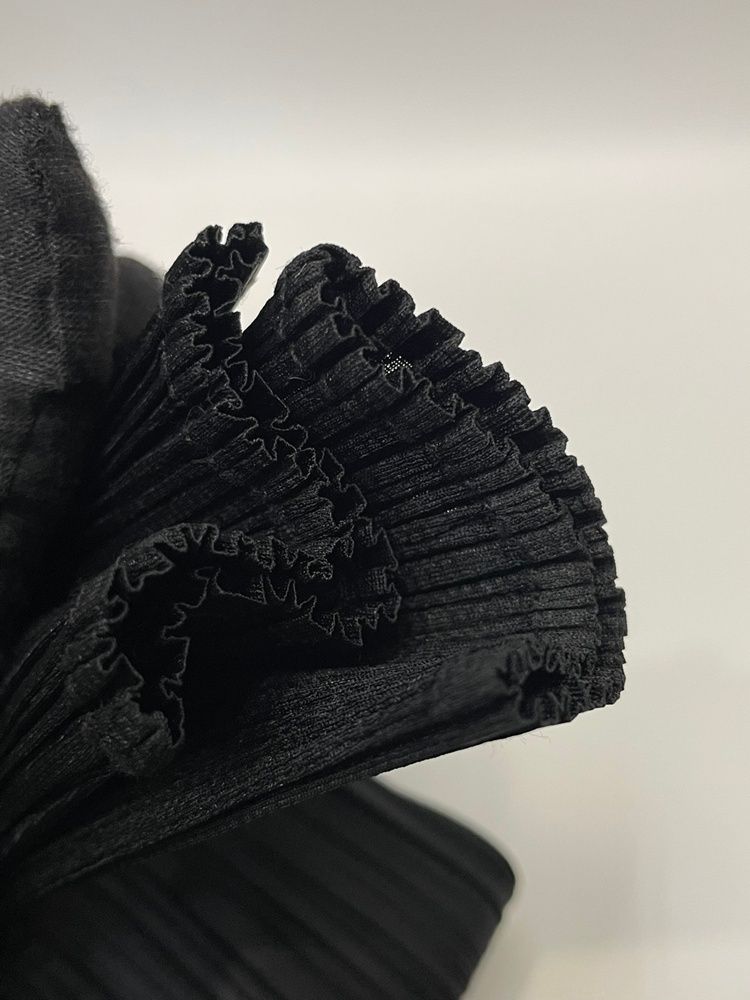 イッセイミヤケ ISSEY MIYAKE PLEATS PLEASE プリーツ プリーズ