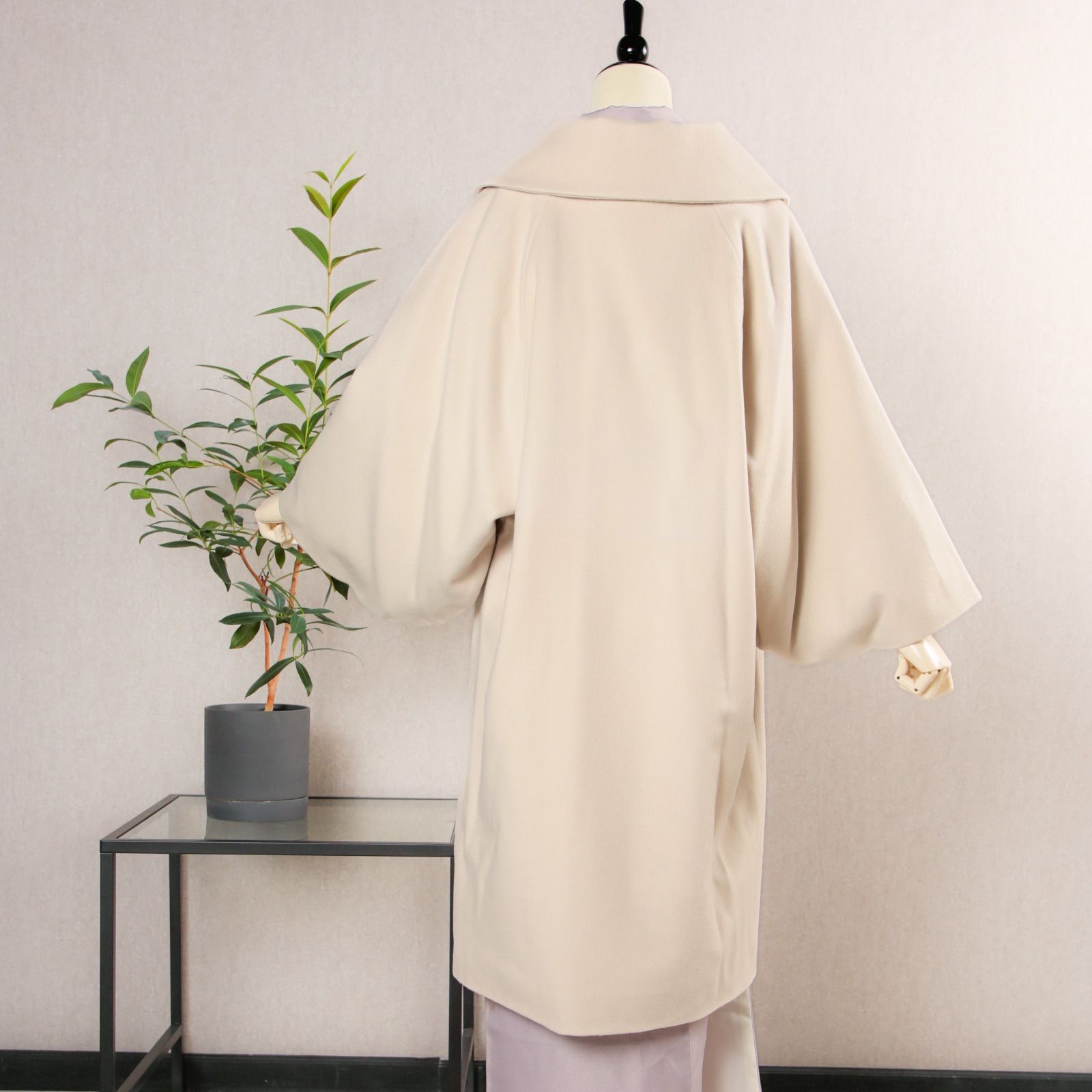新品・未使用 着物コート【ロール衿・アイボリー】カシミヤ混 着物 