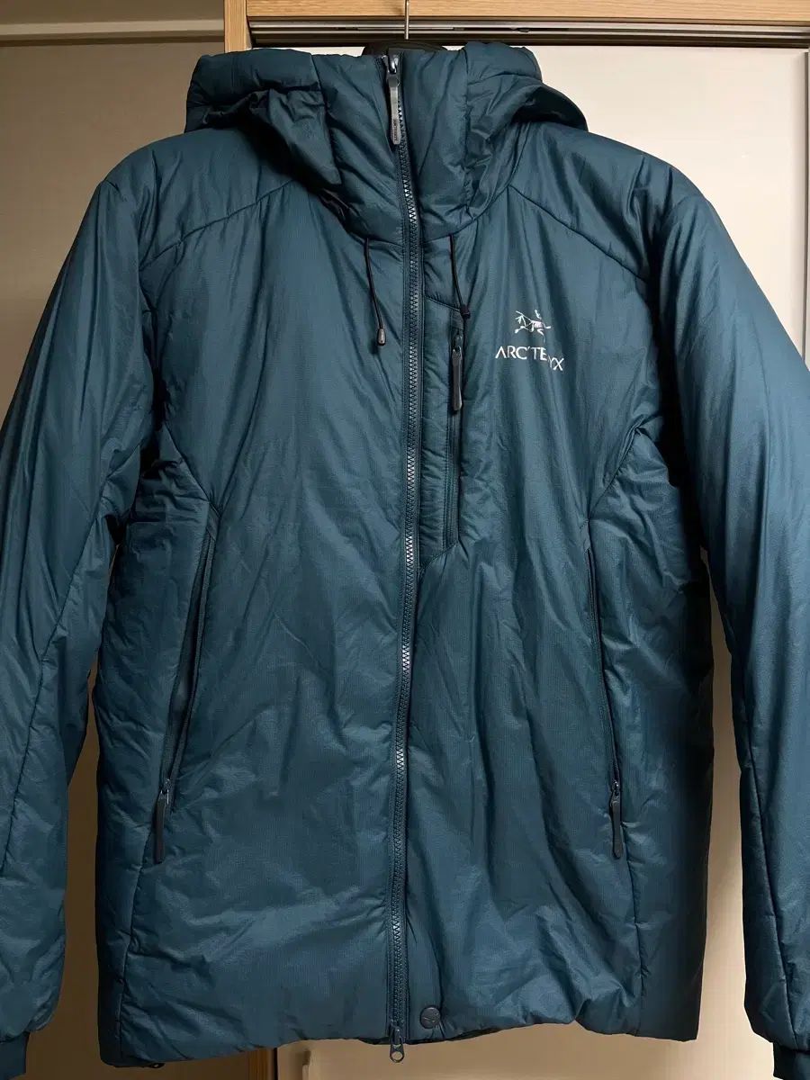 アークテリクス ヌクライ SV Sサイズ